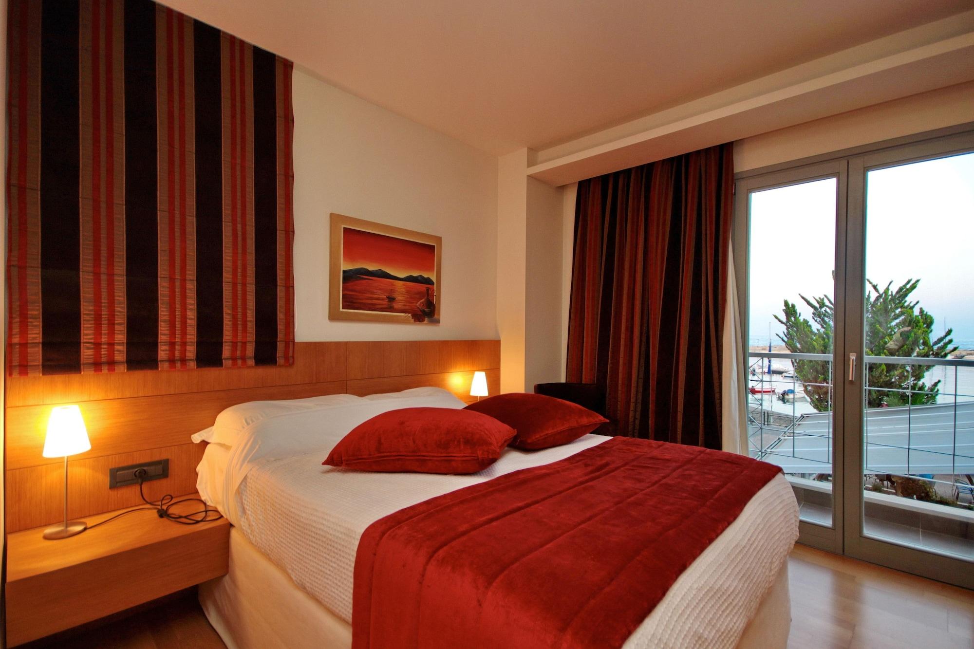 Astros Beach Boutique Hotel Паралион-Астрос Экстерьер фото